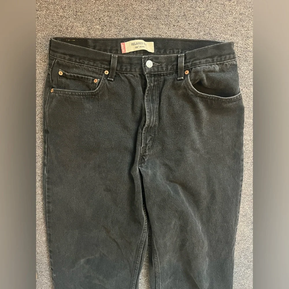 Levi's Men's Straight Black Denim Jeans - Picture 2 of 6